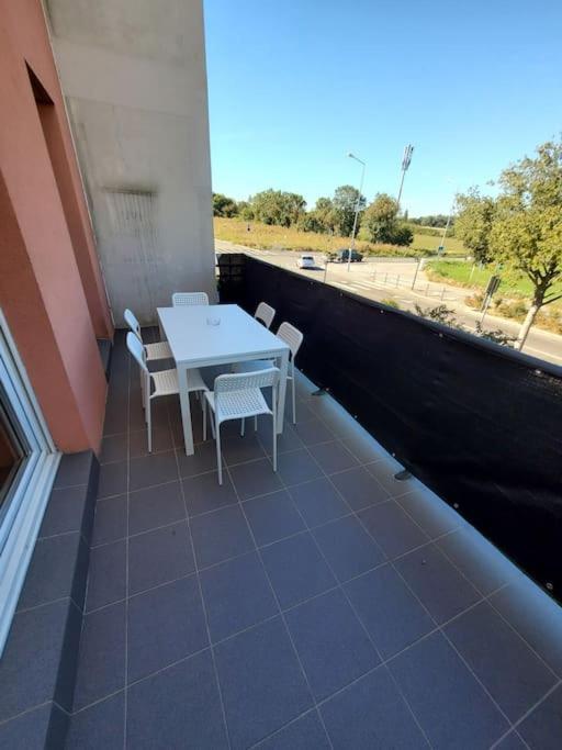 T4 Terrasse Et Box - Groupama Stadium-Eurexpo-Lyon Meyzieu Esterno foto